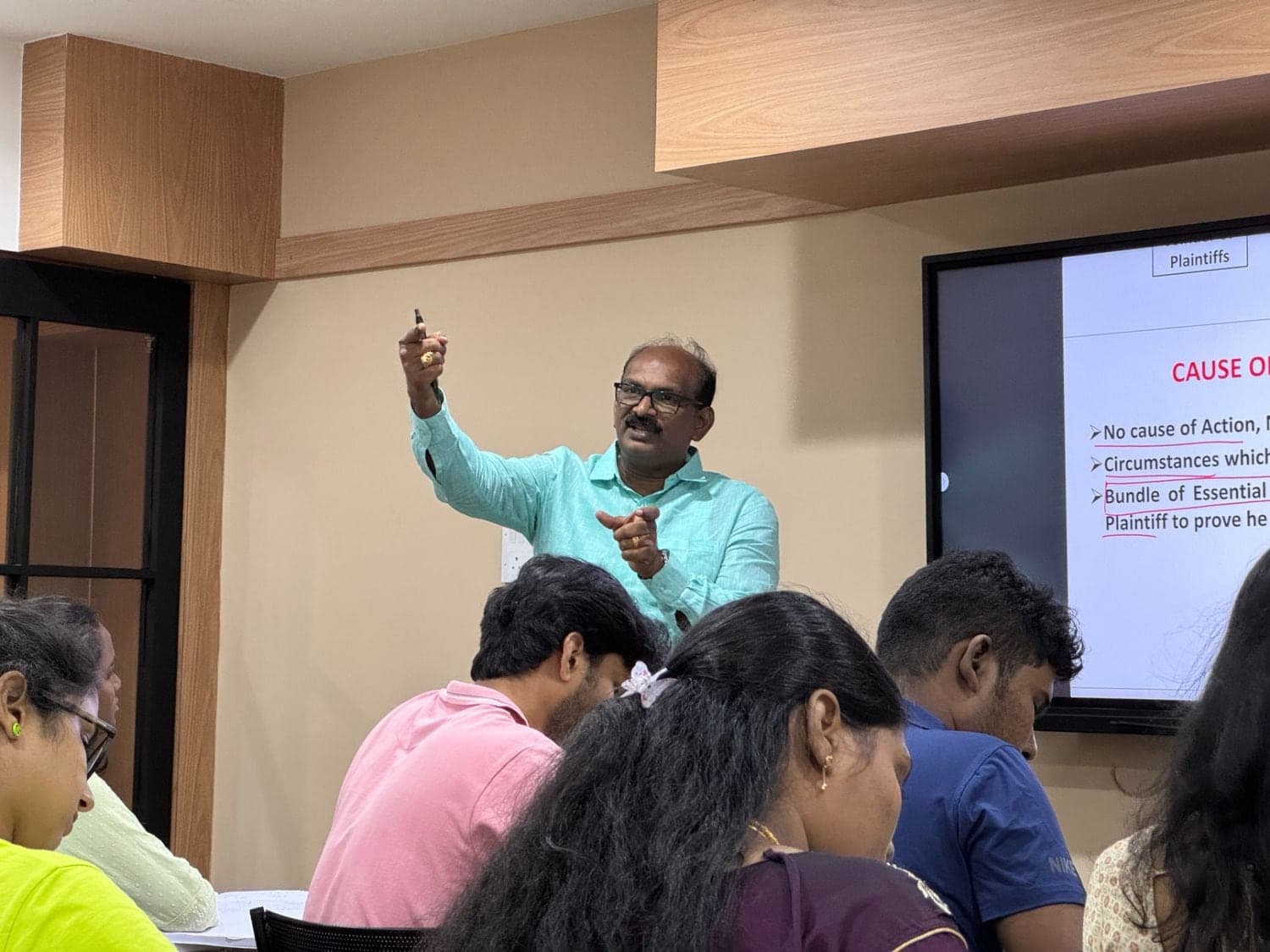 Dr. Sivakumar leading a VLS Law Academy class